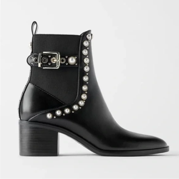 🖤Zara Black Ankle Boots with Faux Pearl Detailing🤍 - Picture 1 of 7